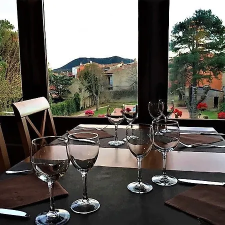 Hotel La Fonda Dels Pirineus 3*