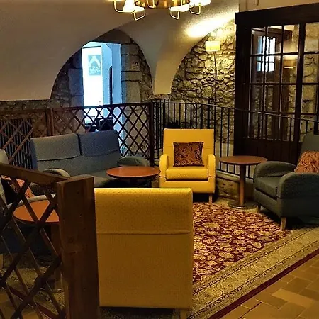 La Fonda Dels Pirineus Hotel 3*