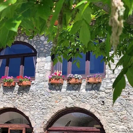 Hotel La Fonda Dels Pirineus Macanet De Cabrenys
